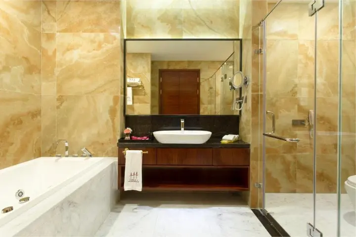 Тбилиси: Hotel Hotels & Preference Hualing Tbilisi Mimino
