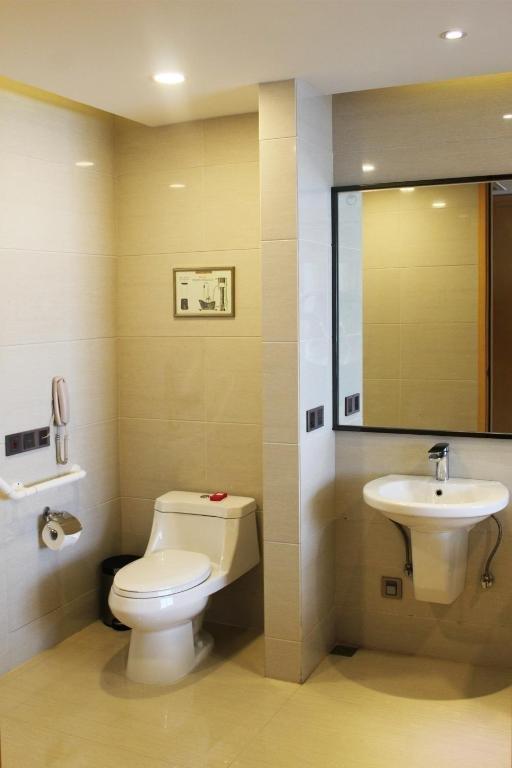 Тбилиси: Hotel Hotels & Preference Hualing Tbilisi Mimino