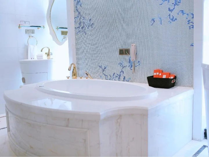 Тбилиси: Hotel Hotels & Preference Hualing Tbilisi Mimino