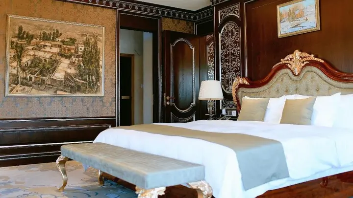 Тбилиси: Hotel Hotels & Preference Hualing Tbilisi Mimino