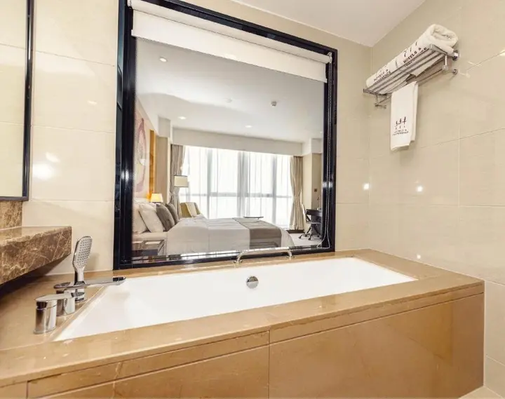 Тбилиси: Hotel Hotels & Preference Hualing Tbilisi Mimino