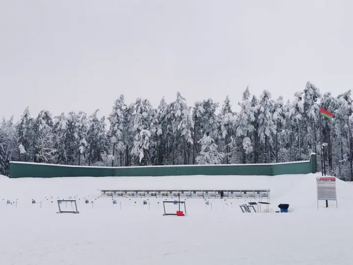 Логойск: Zayachya Polyana Recreation center