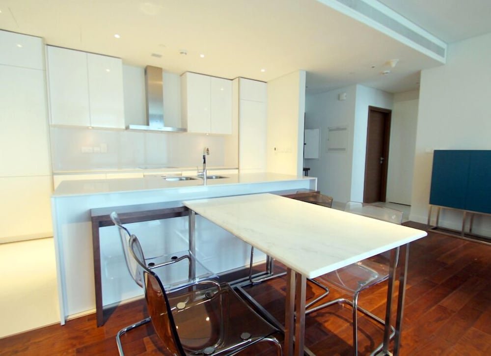 Дубай: Kennedy Towers - City Walk