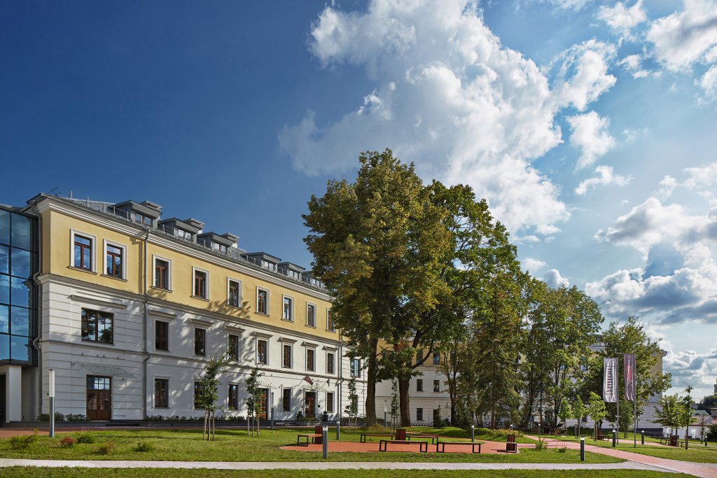 Минск: The Basilian Minsk hotel, Curio Collection by Hilton