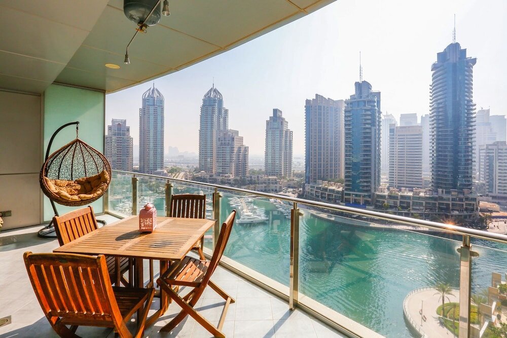 Дубай: Kennedy Towers - Marina Terrace