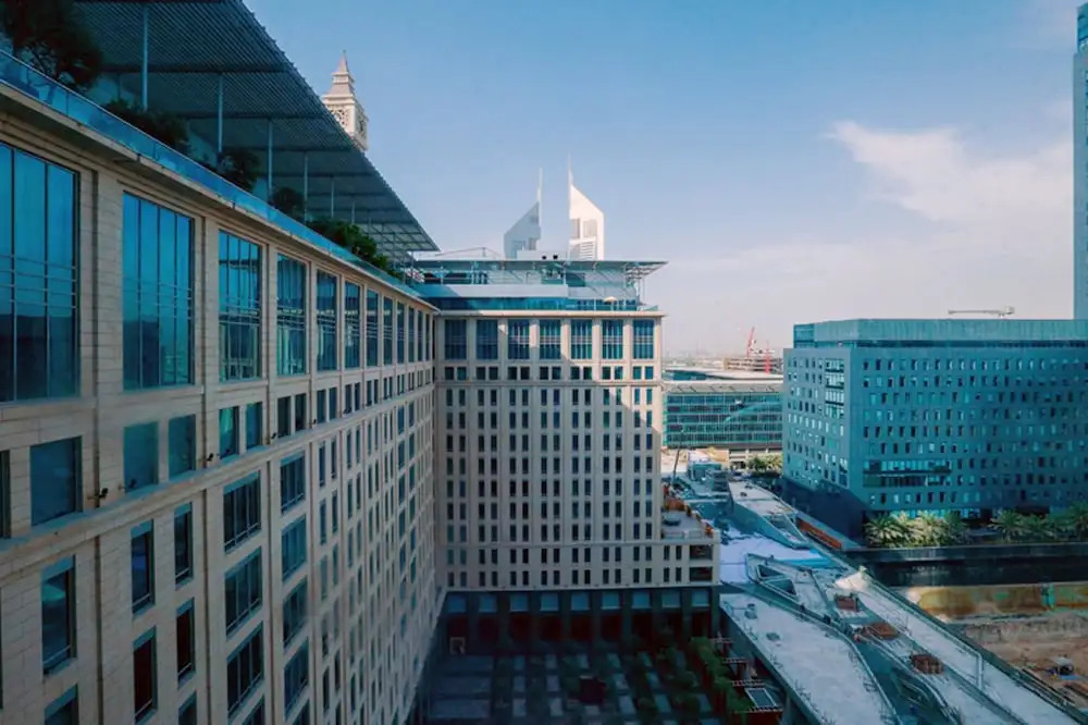 Дубай: Kennedy Towers - Limestone