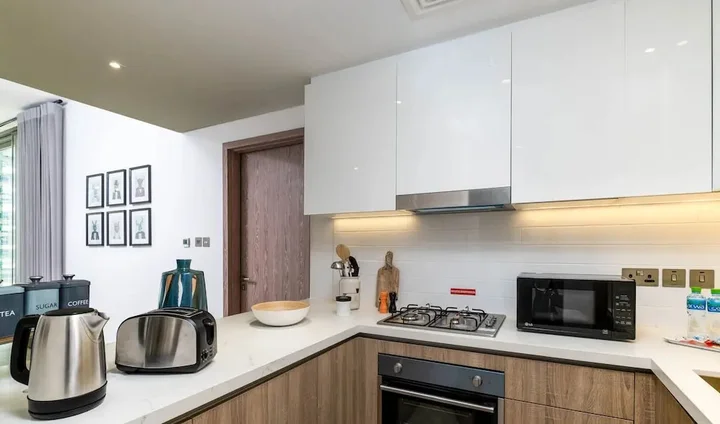 Дубай: LUX Holiday Home - LIV Residence 1