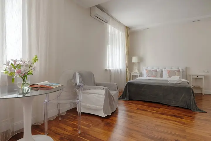 Апартаменты 1-комнатные HomeApart пр-т Независимости, 18 — фото 2