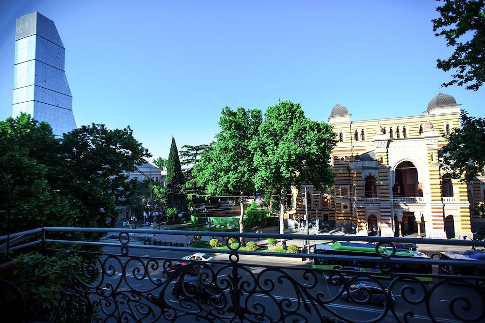 Тбилиси: Rustaveli Hotel
