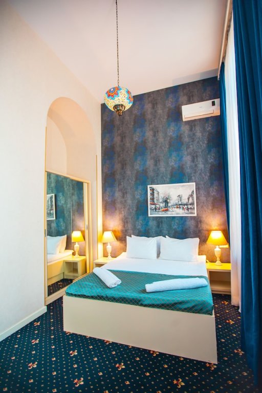 Тбилиси: Rustaveli Hotel