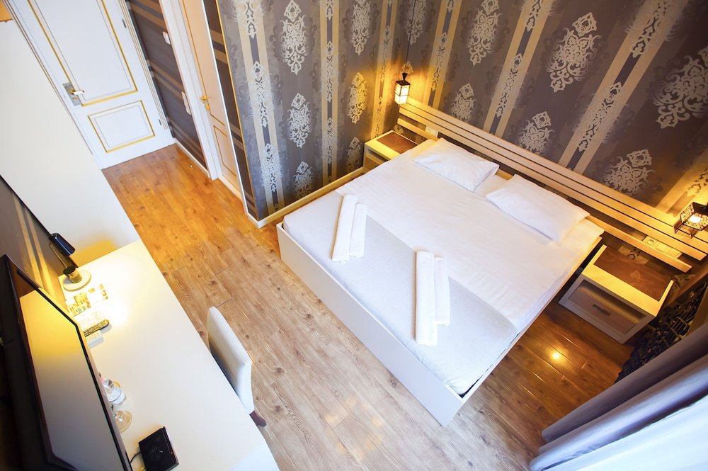 Тбилиси: Rustaveli Hotel
