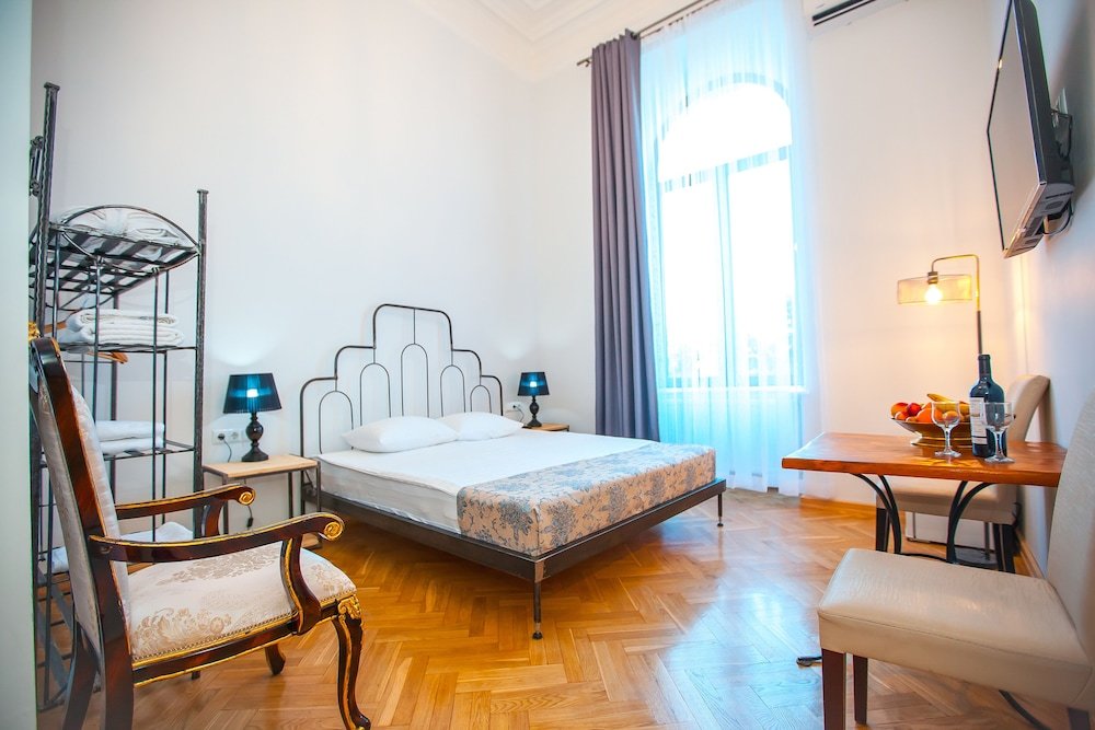 Тбилиси: Rustaveli Hotel