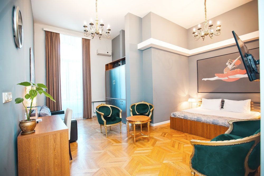 Тбилиси: Rustaveli Hotel