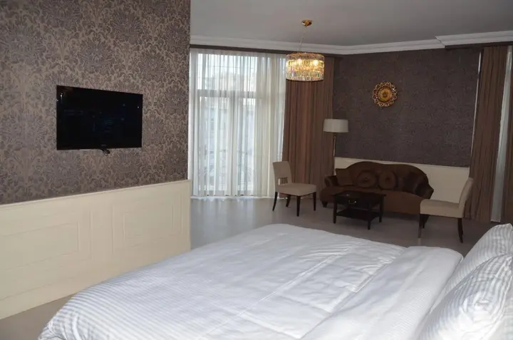 Батуми: Medea Hotel  Casino