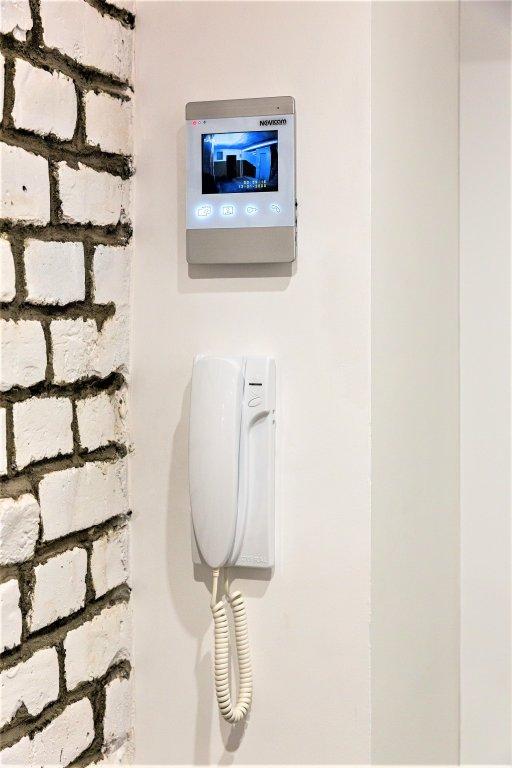 Минск: Апартаменты InterLoft 2 City Center Free Parking Wi-Fi 100/50 Smart TV