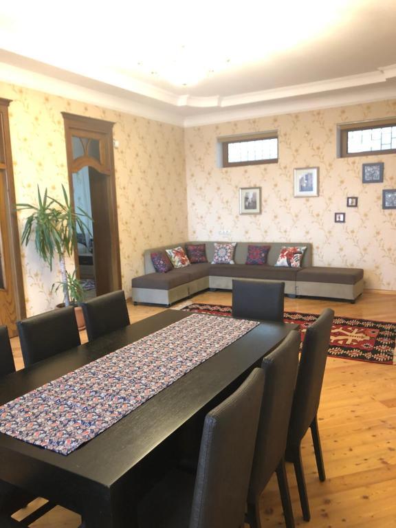 Баку: Вилла Seaside Villa in Buzovna