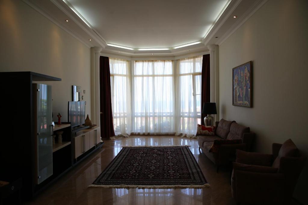 Баку: Вилла Exciting Seaview Villa Aymesa