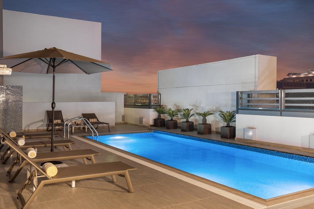 Дубай: Отель Signature Hotel Al Barsha