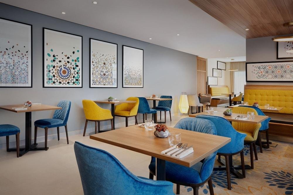 Дубай: Отель Signature Hotel Al Barsha