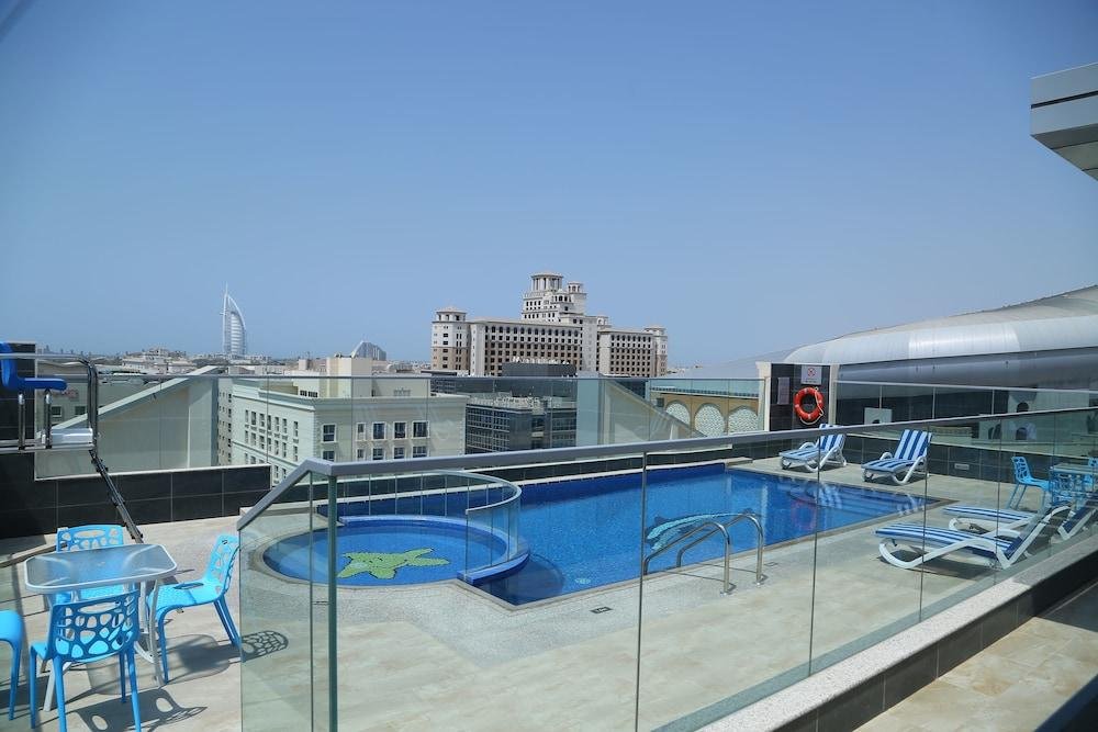 Дубай: Отель Signature Hotel Al Barsha
