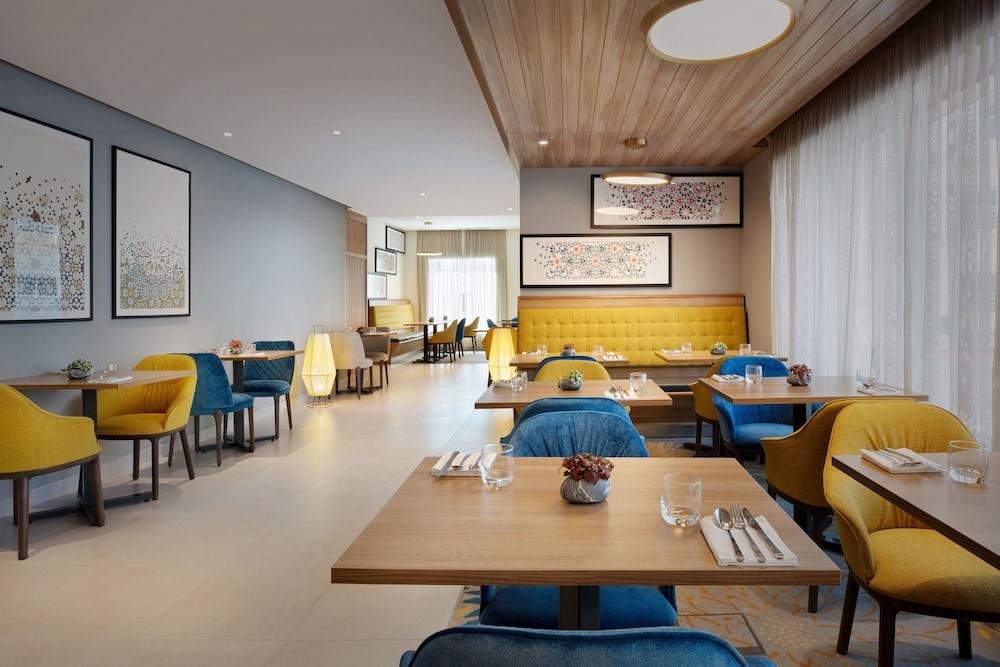 Дубай: Отель Signature Hotel Al Barsha