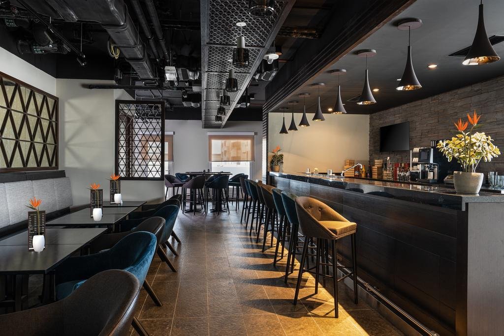 Дубай: Отель Signature Hotel Al Barsha