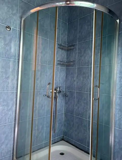Чакви: Guest House Zebo