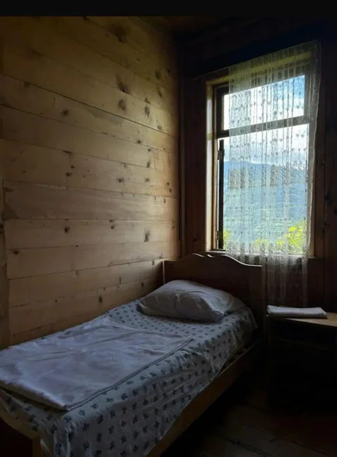 Чакви: Guest House Zebo