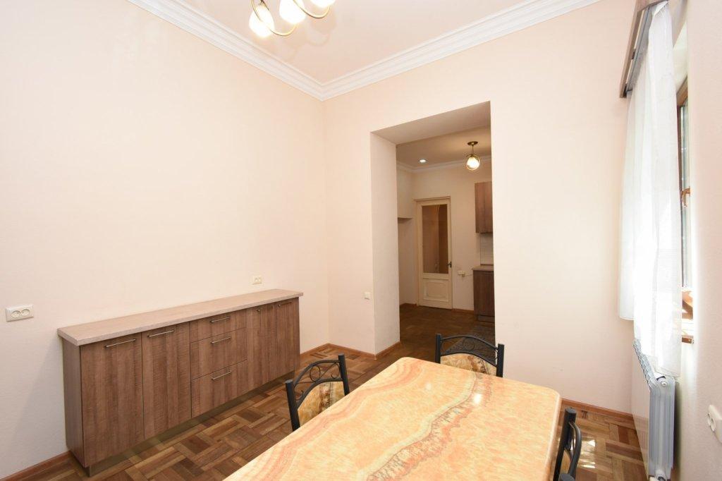 Ереван: Апартаменты Nalbandyan 37