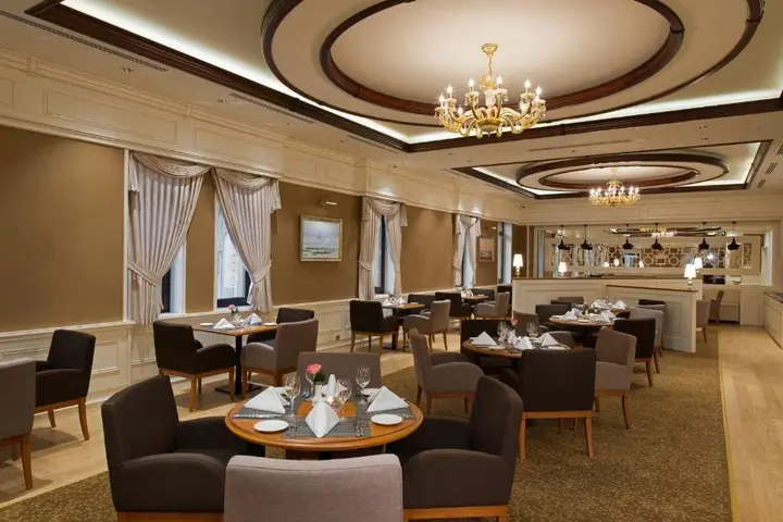 Батуми: Отель Divan Suites Batumi