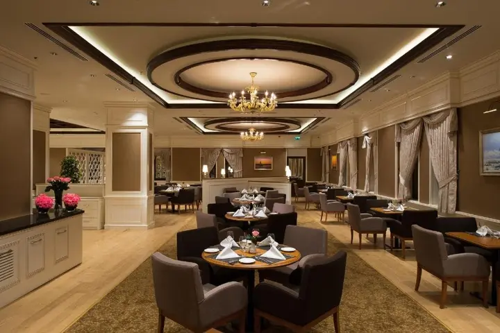 Батуми: Отель Divan Suites Batumi