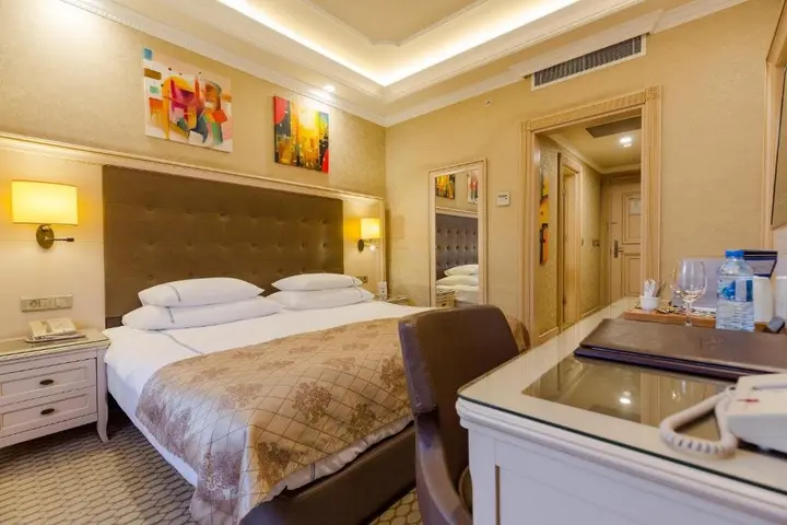 Батуми: Отель Divan Suites Batumi