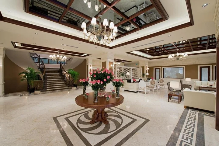Батуми: Отель Divan Suites Batumi