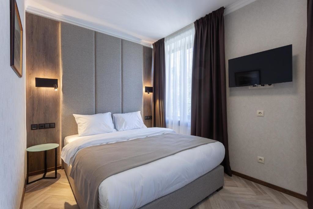 Тбилиси: Hotel Old Wall
