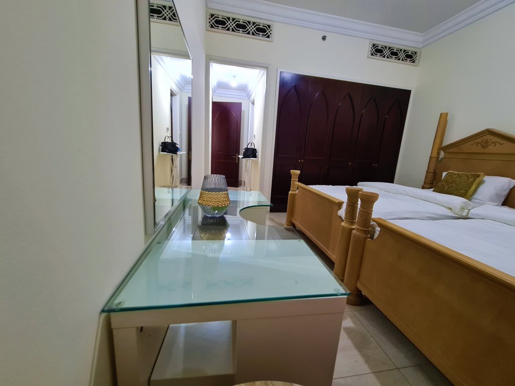 Дубай: Amazing stay at Dubai Downtown - Souk Al Bahar