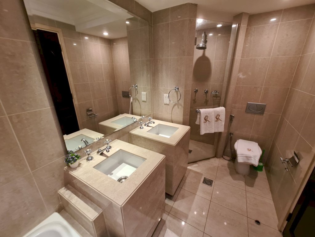 Дубай: Amazing stay at Dubai Downtown - Souk Al Bahar