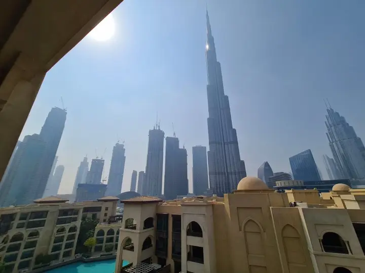 Amazing stay at Dubai Downtown - Souk Al Bahar — фото 1