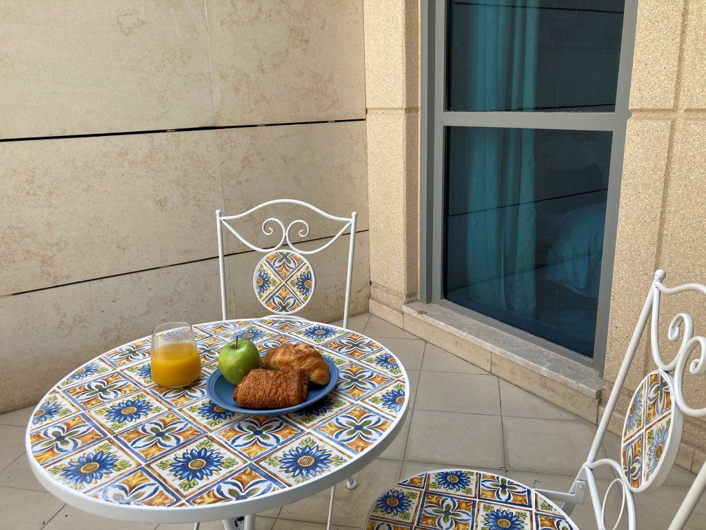 Дубай: Amazing stay at Claren Tower Downtown Dubai