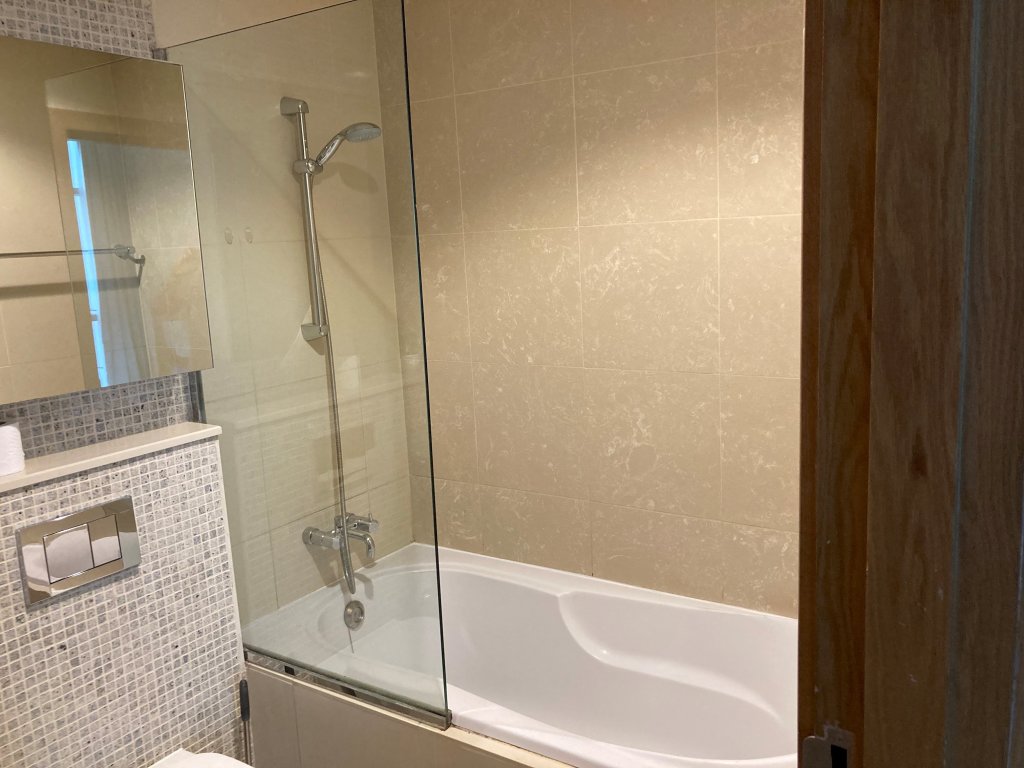 Дубай: Amazing stay at Claren Tower Downtown Dubai