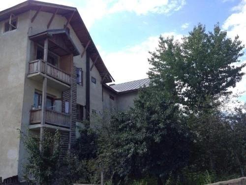 Местиа: Ruso and Robi guesthouse