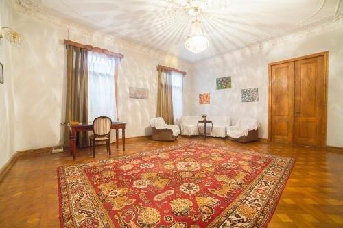 Зугдиди: Zugdidi House