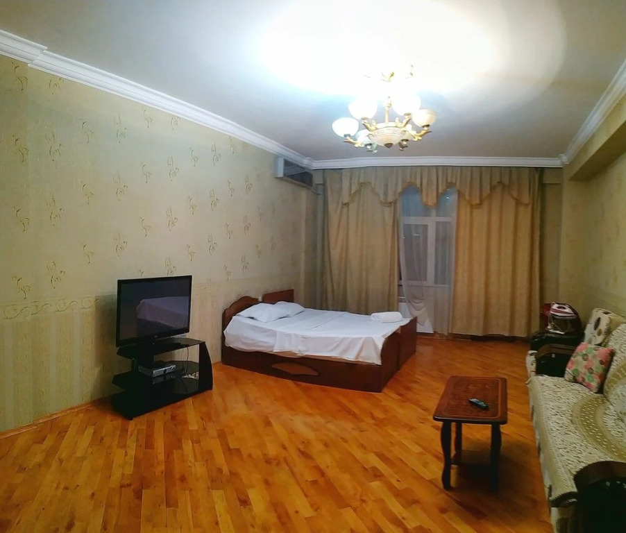 Баку: Туристические апартаменты в Баку, B015
