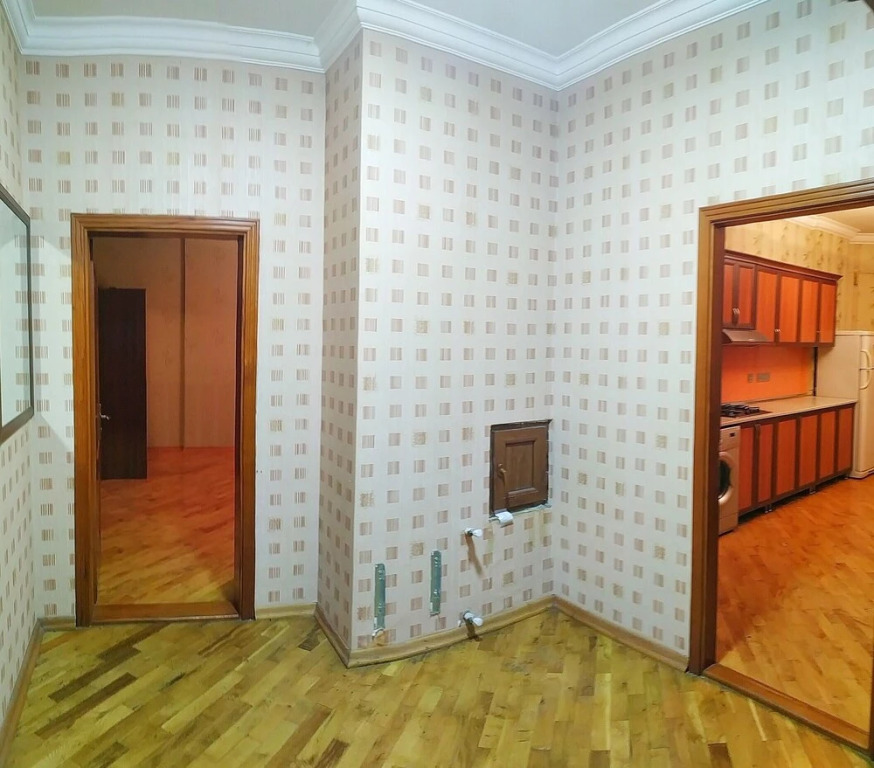 Баку: Туристические апартаменты в Баку, B015
