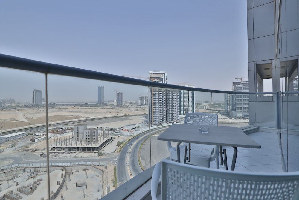 Дубай: OYO Home 263 1BHK Hub canal 1