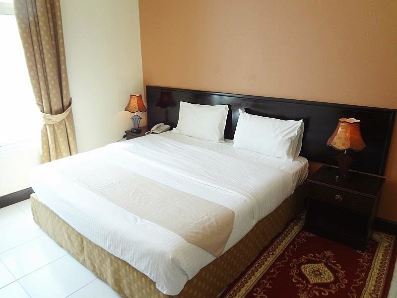 Дубай: Premiere Hotel Apartments