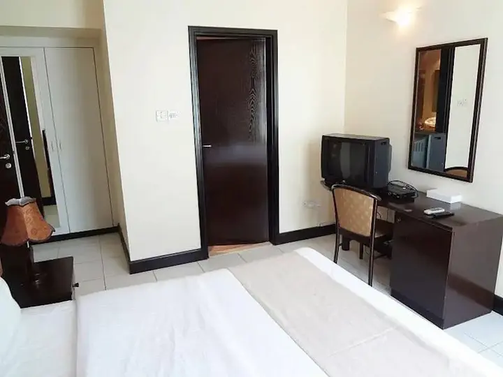 Дубай: Premiere Hotel Apartments