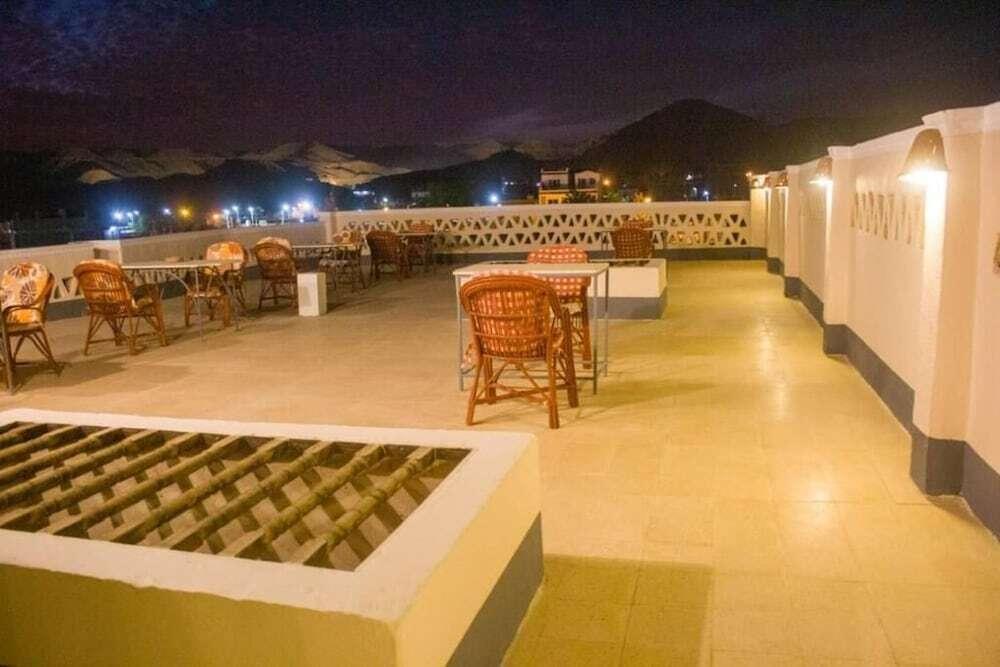 Луксор: Desert Paradise Lodge