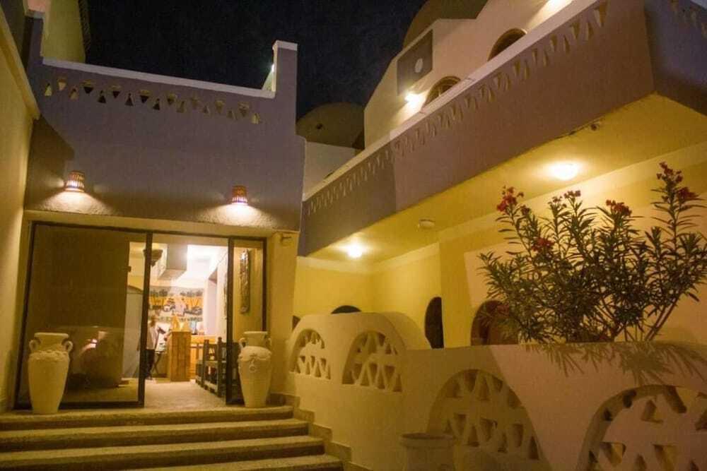 Луксор: Desert Paradise Lodge