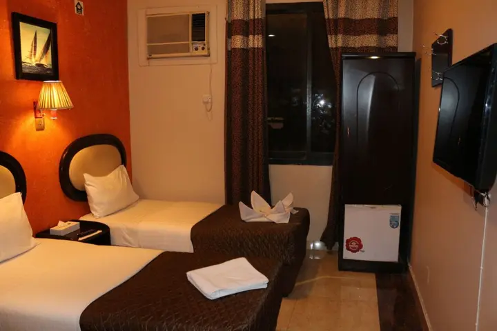 Дубай: Grand Sina Hotel