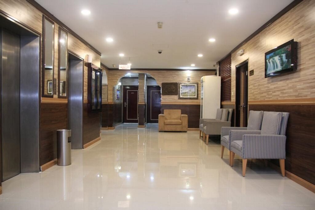 Дубай: Grand Sina Hotel
